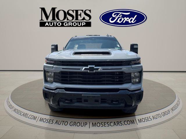 Used 2025 Chevrolet Silverado 2500 Custom w/ Custom Value Package AWD/4WD image 8