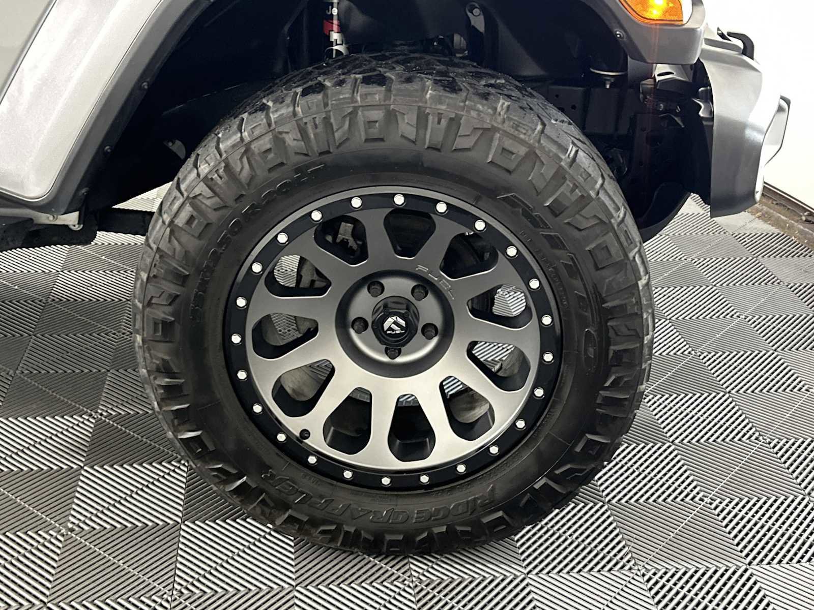 Used 2020 Jeep Gladiator Sport w/ Quick Order Package 24S image 14