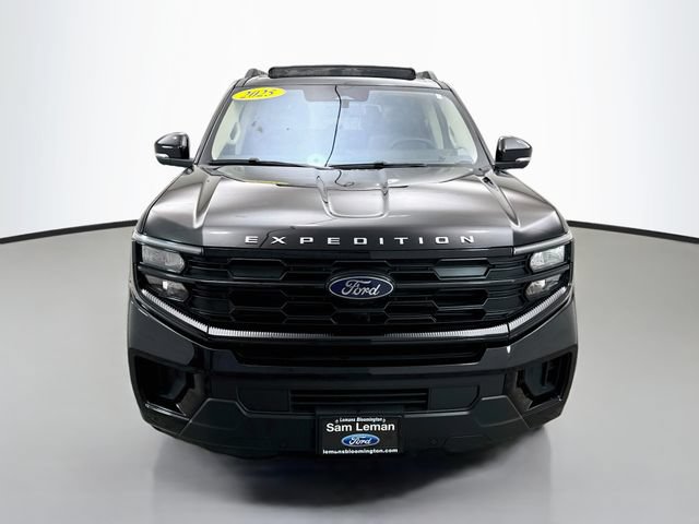 Certified 2025 Ford Expedition Active AWD/4WD image 2