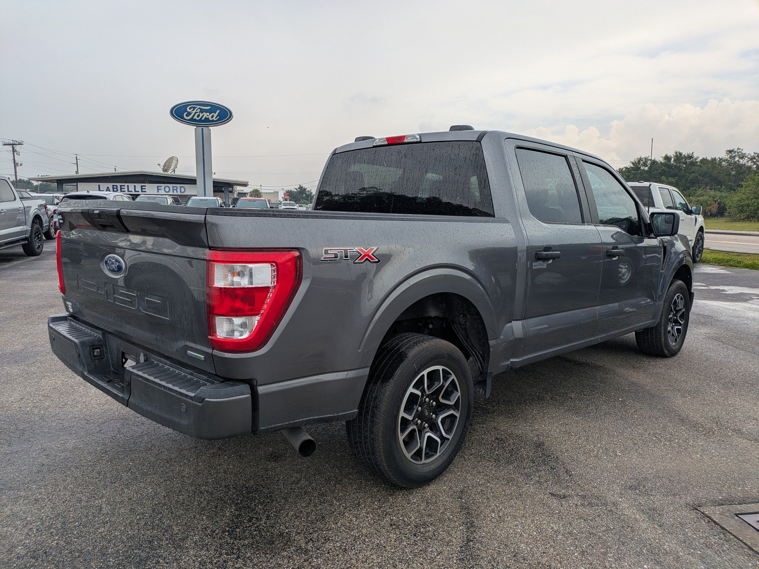 Certified 2023 Ford F150 XL w/ STX Appearance Package RWD image 4