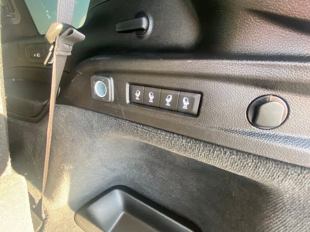 Used 2023 Jeep Grand Cherokee L Summit image 29