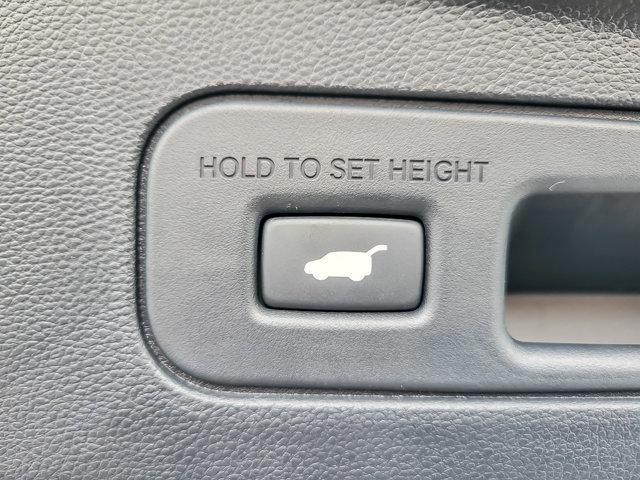 Used 2025 Acura MDX w/ Technology Package image 23