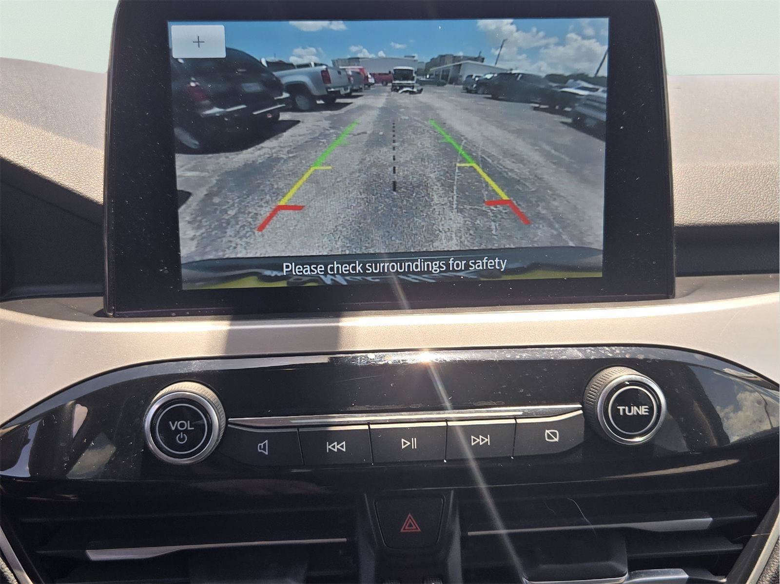 Certified 2020 Ford Escape SE AWD/4WD image 16