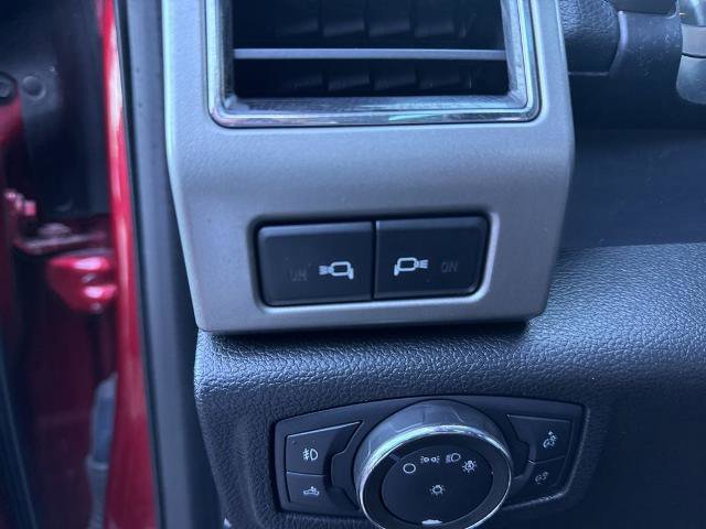 Certified 2018 Ford F150 Lariat image 18