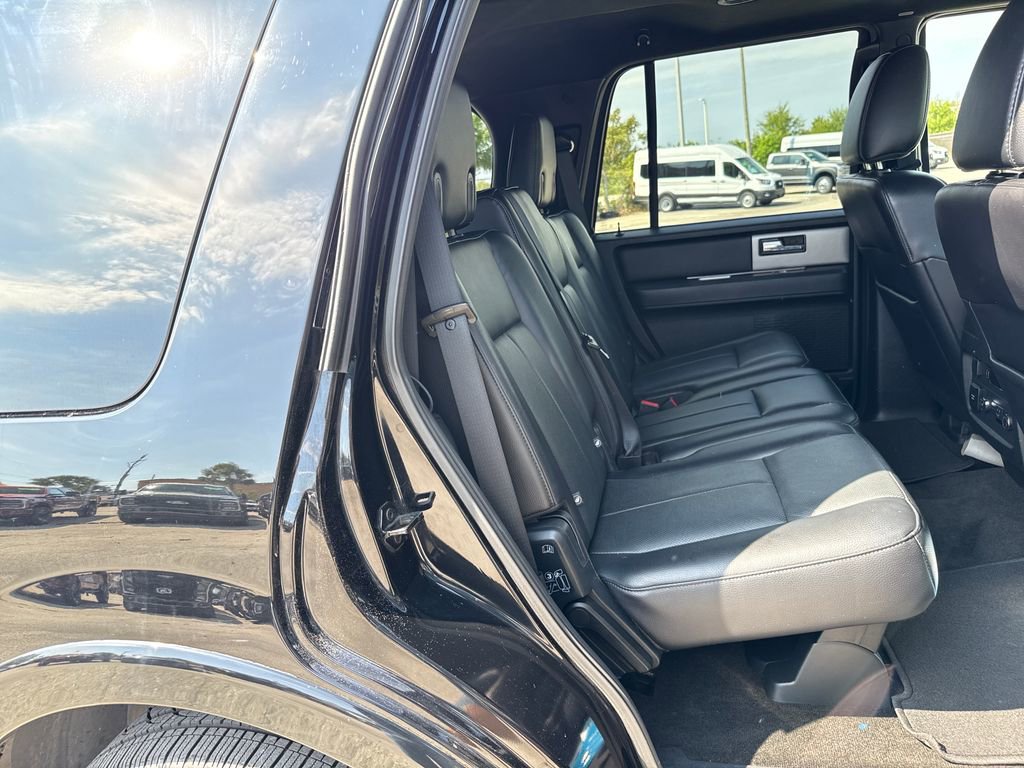 Certified 2017 Ford Expedition XLT w/ Equipment Group 202A image 27