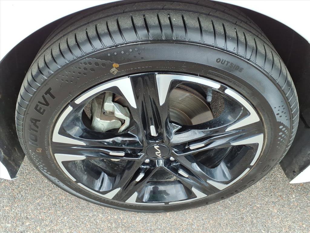 Used 2024 Kia K5 GT-Line AWD/4WD image 4