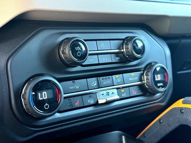 Certified 2023 Ford Bronco Badlands w/ Sasquatch Package AWD/4WD image 21