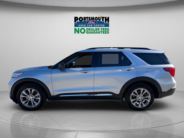 Certified 2022 Ford Explorer XLT w/ Equipment Group 202A AWD/4WD image 2