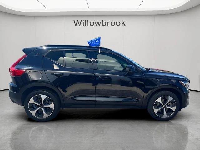 Used 2024 Volvo XC40 B5 Core AWD/4WD image 6