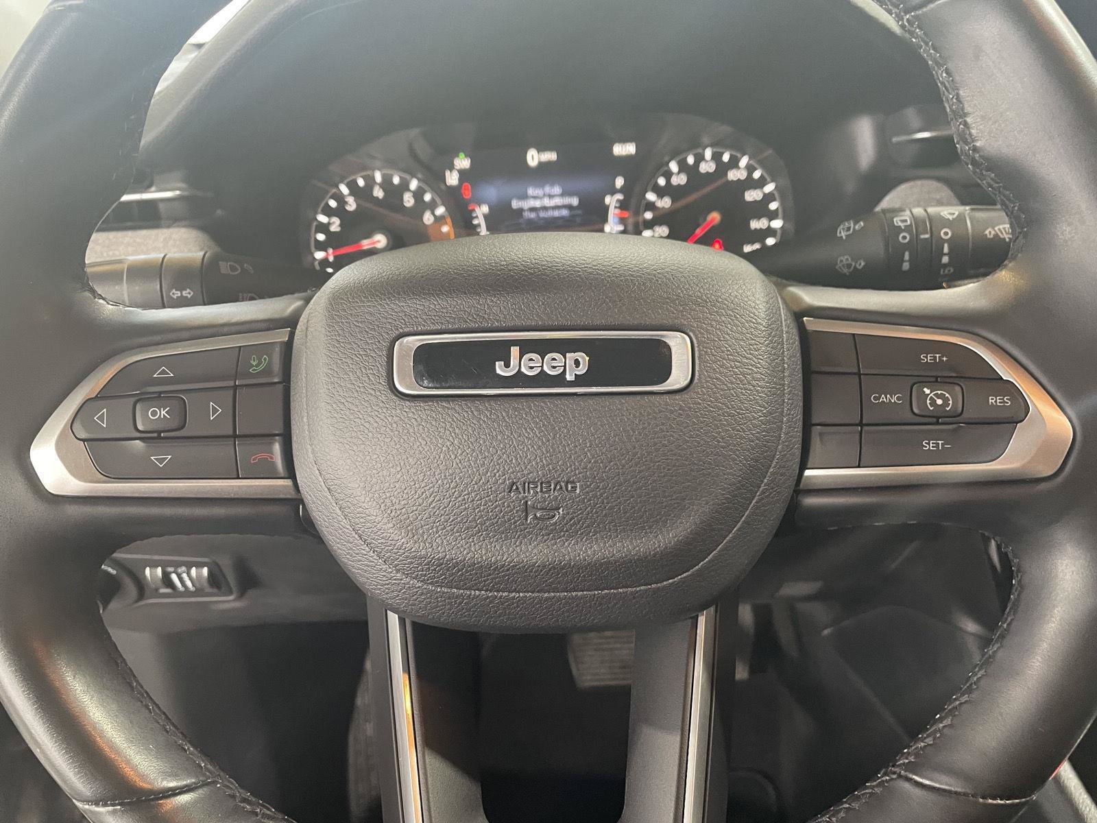 Used 2022 Jeep Compass Latitude AWD/4WD image 13