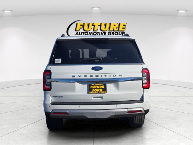 Certified 2024 Ford Expedition Limited RWD image 5