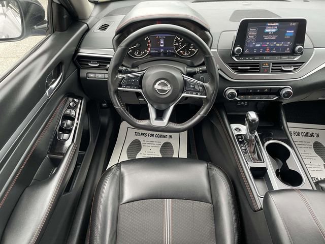 Used 2023 Nissan Altima 2.5 SR FWD image 12