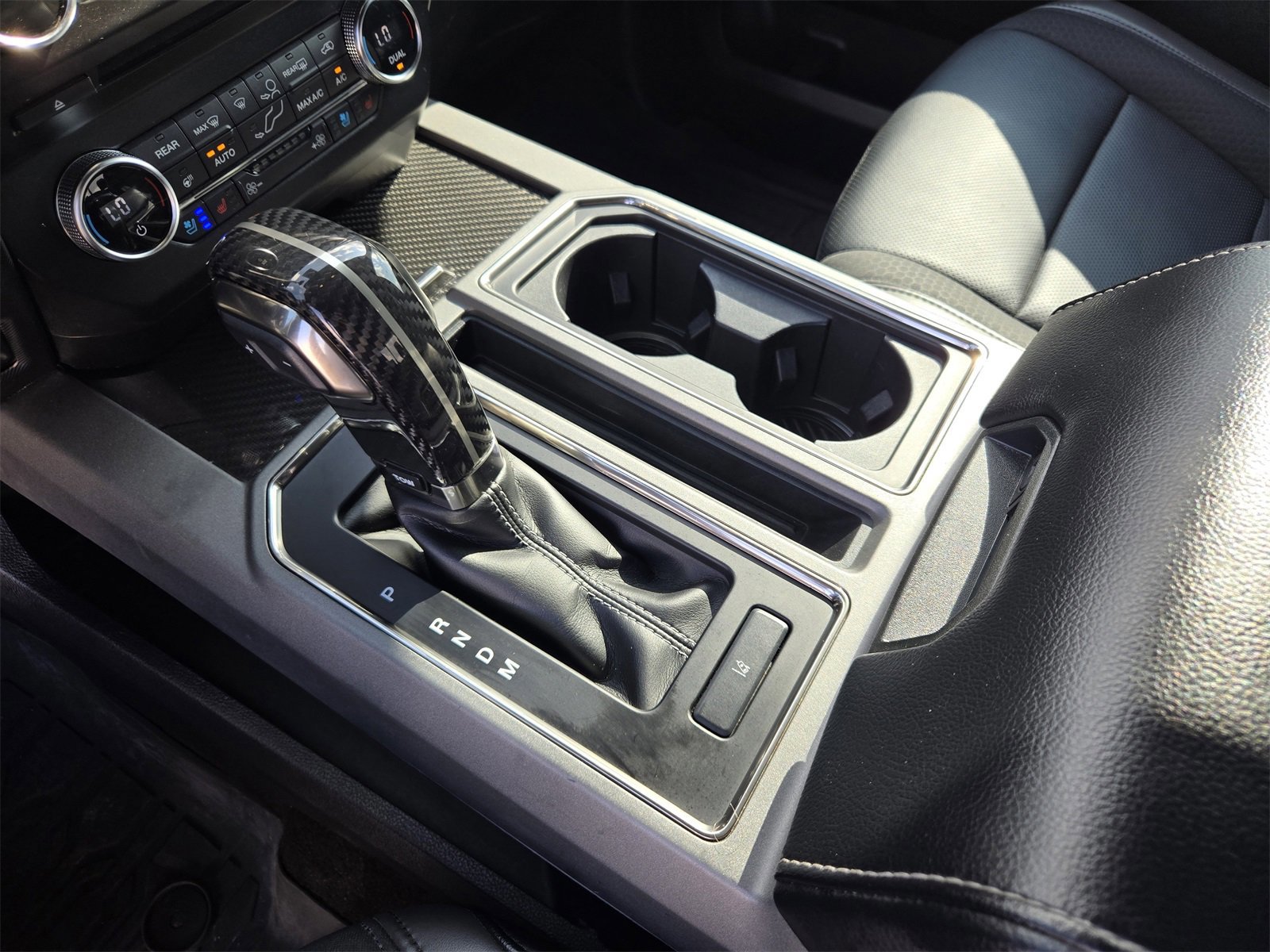 Certified 2018 Ford F150 Raptor w/ Equipment Group 802A Luxury image 18