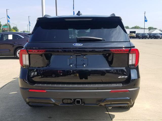 Certified 2026 Ford Explorer ST-Line AWD/4WD image 3