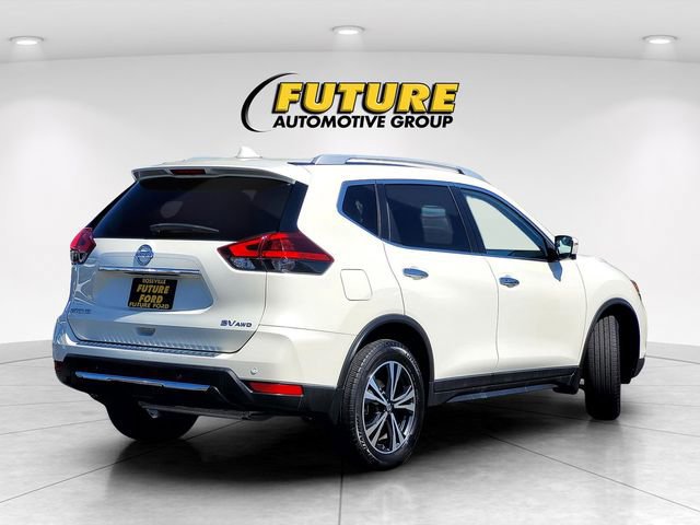 Used 2019 Nissan Rogue SV w/ Premium Package AWD/4WD image 6