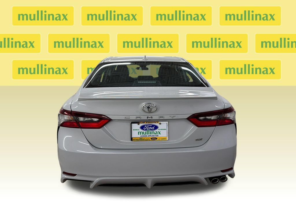 Used 2024 Toyota Camry SE FWD image 7