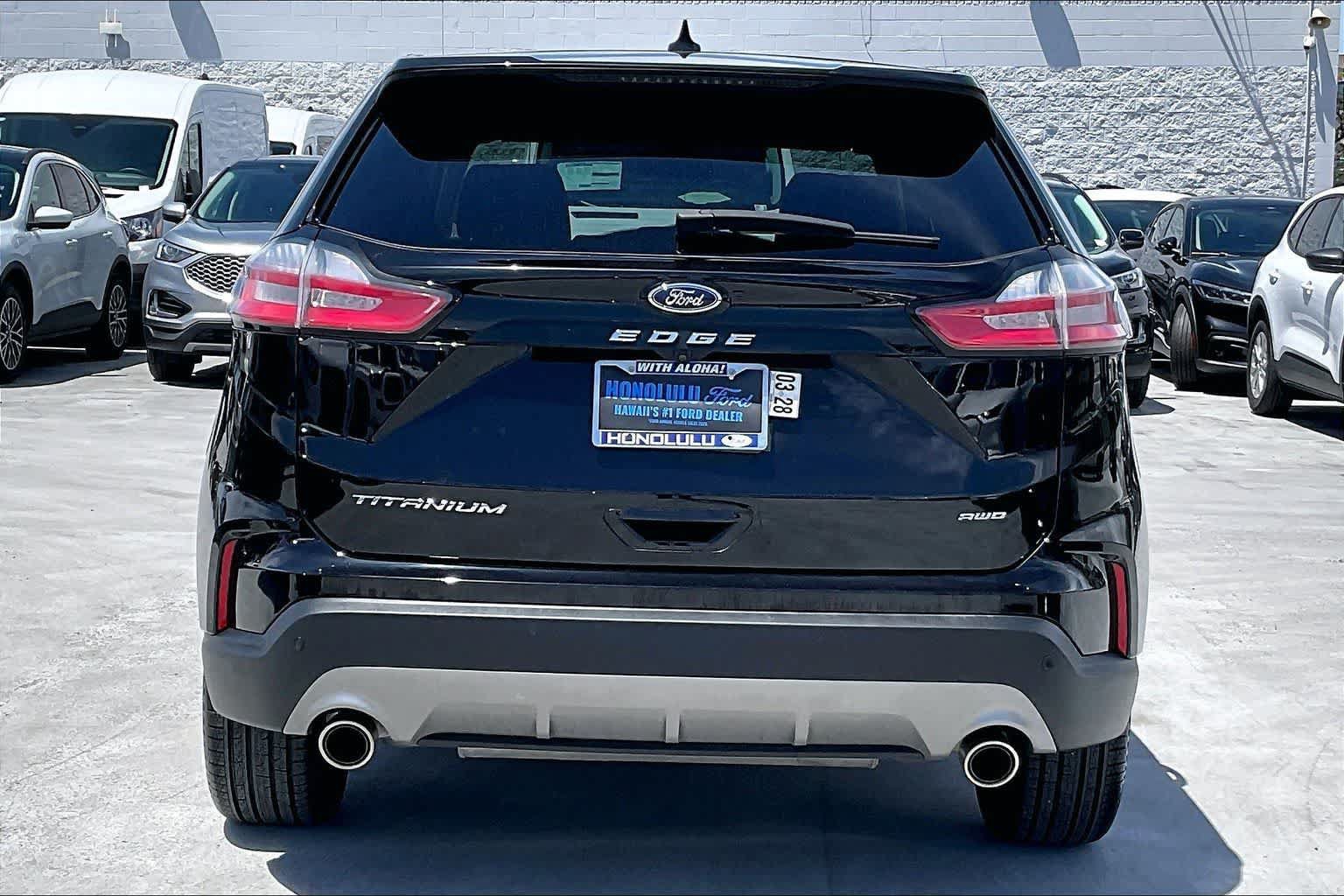 Certified 2024 Ford Edge Titanium w/ Equipment Group 301A AWD/4WD image 5