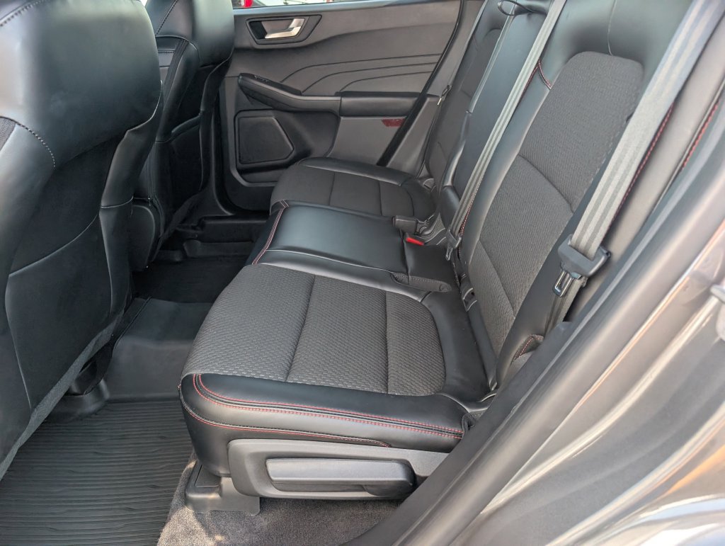 Certified 2023 Ford Escape ST-Line w/ Tech Pack #1 AWD/4WD image 11