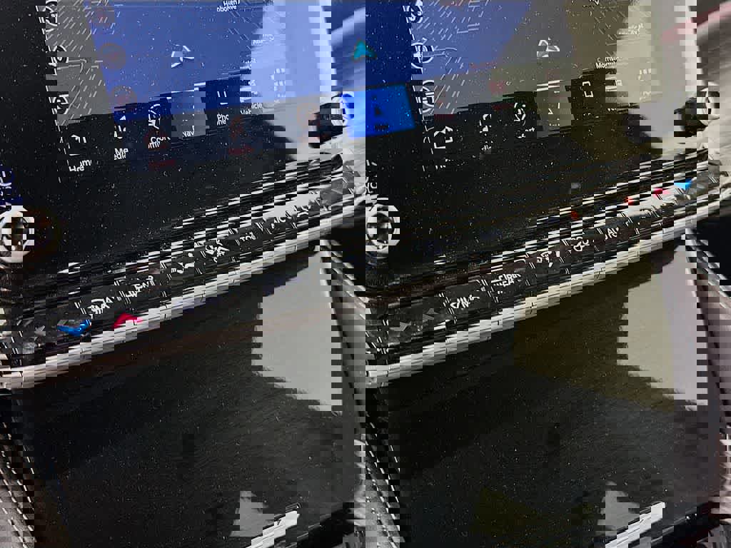 Used 2023 Jeep Wagoneer Series III w/ Preferred Equipment Group image 21