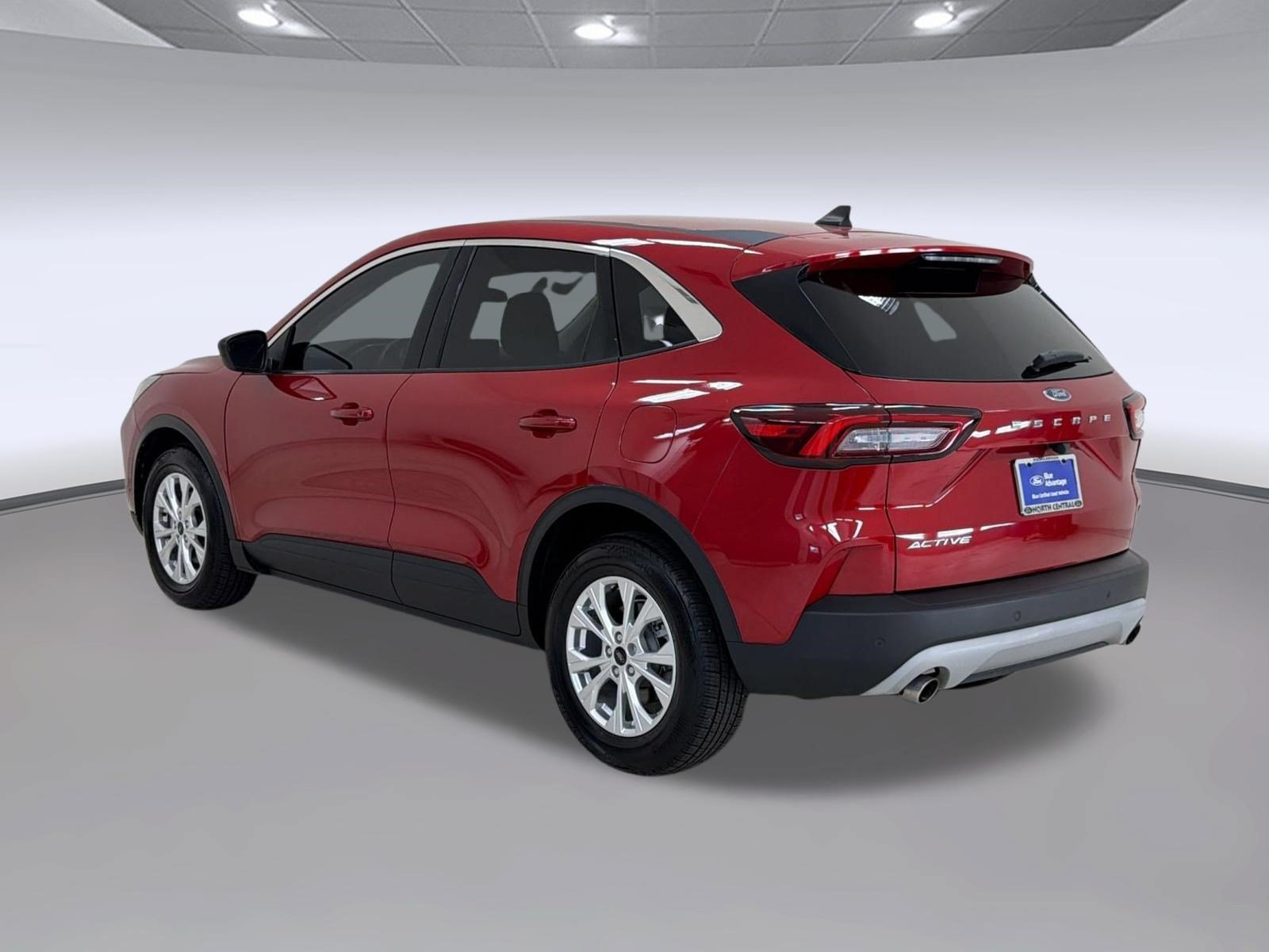 Certified 2023 Ford Escape Active w/ Tech Pack #1 FWD image 3
