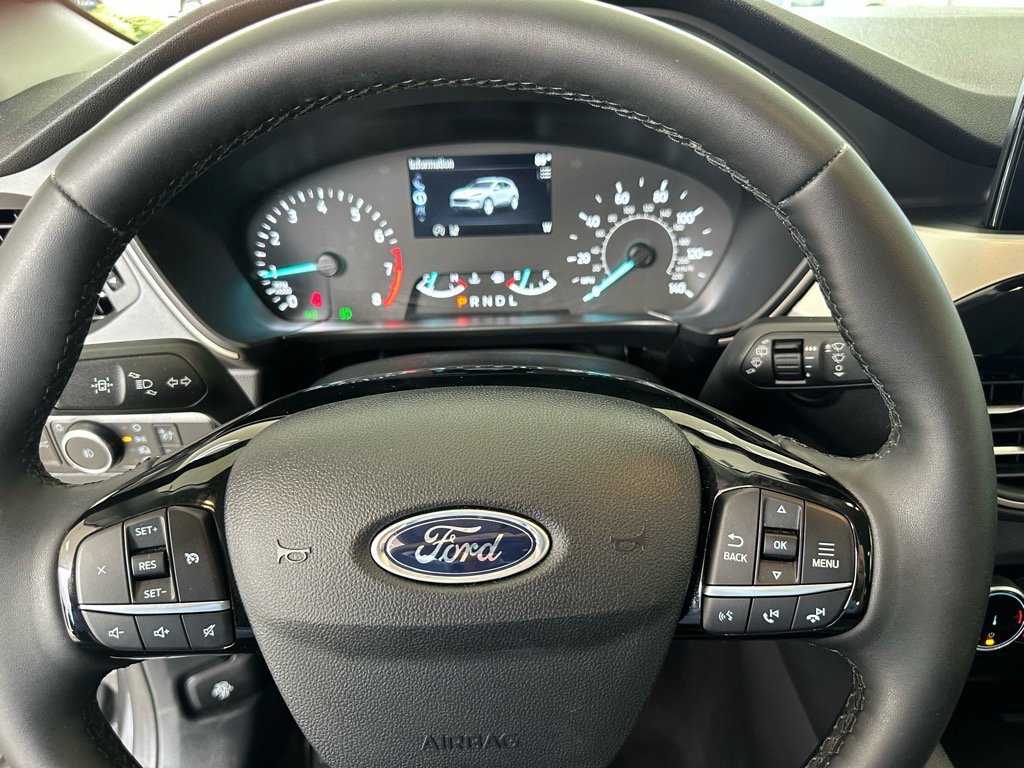 Certified 2022 Ford Escape SEL image 34