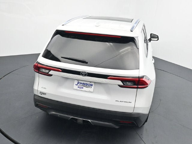 Used 2024 Toyota Grand Highlander AWD image 25