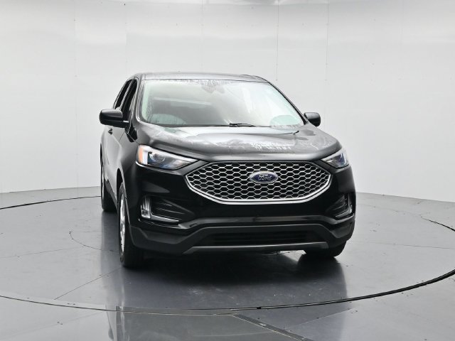 Certified 2023 Ford Edge SEL w/ Convenience Package AWD/4WD image 4