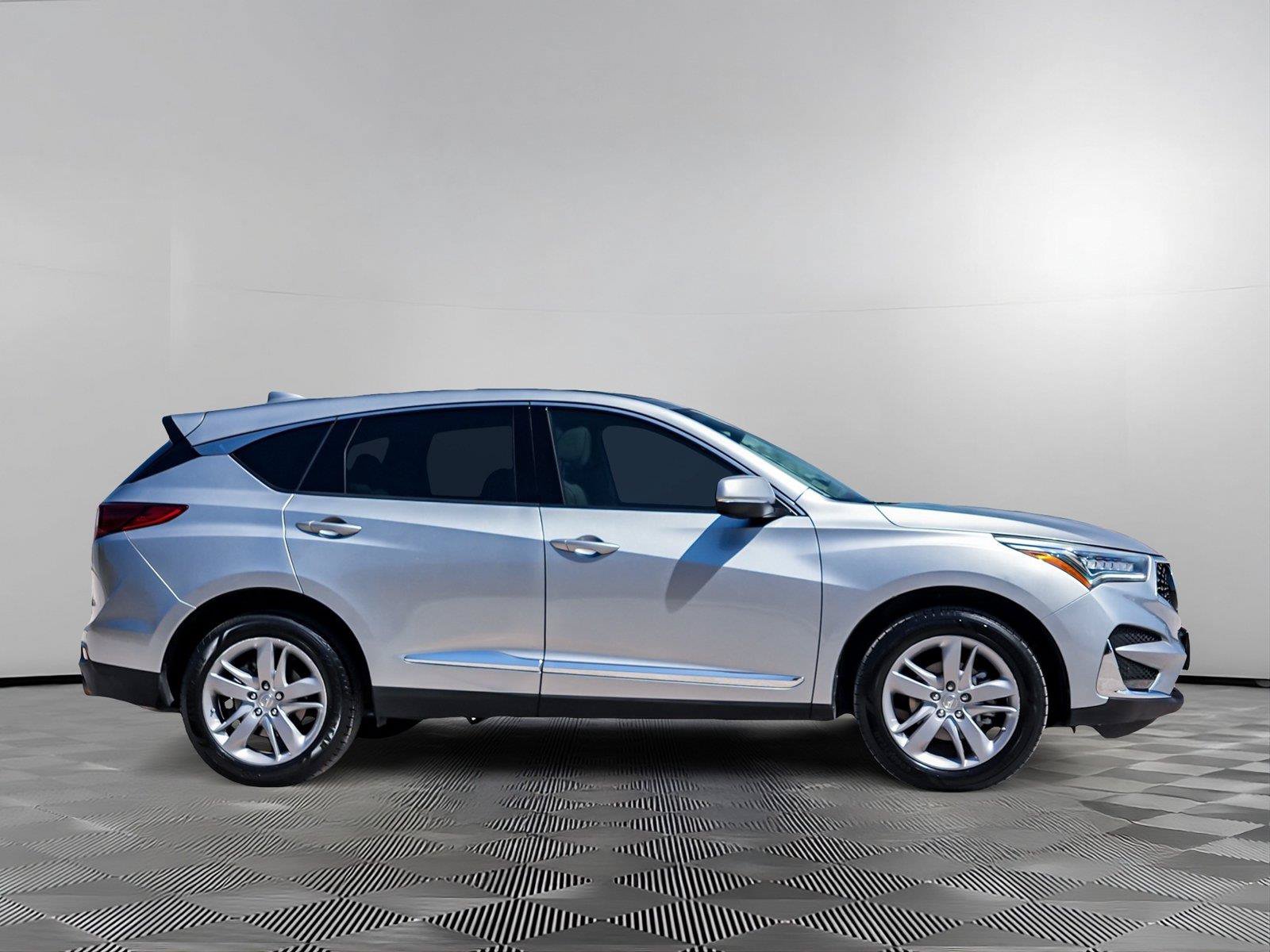 Used 2019 Acura RDX w/ Advance Package FWD image 4
