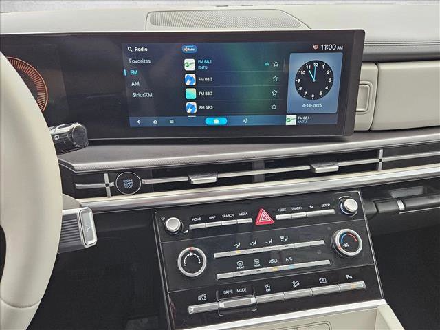 Used 2025 Hyundai Santa Fe SE image 12