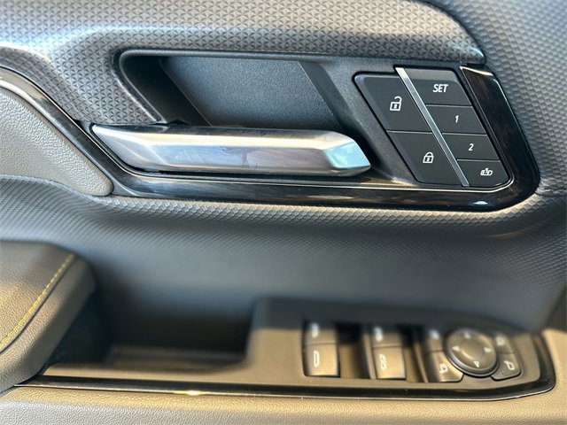 Used 2023 Chevrolet Silverado 1500 ZR2 w/ Technology Package image 14