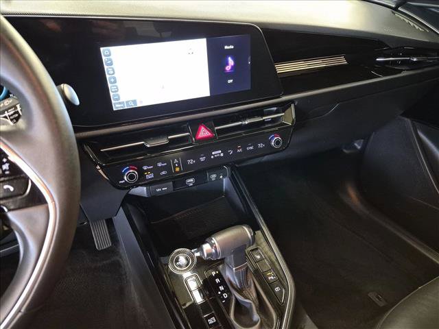 Used 2023 Kia Niro EX FWD image 15