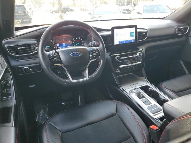 Certified 2023 Ford Explorer ST-Line w/ Class IV Trailer Tow Package RWD image 13