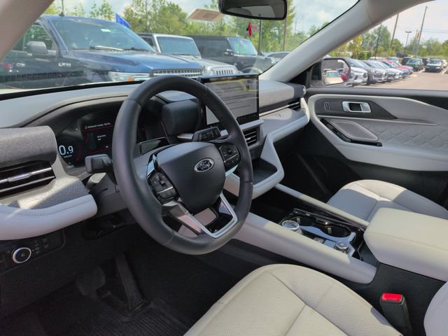 Certified 2026 Ford Explorer Platinum w/ LUX Leather Package AWD/4WD image 30