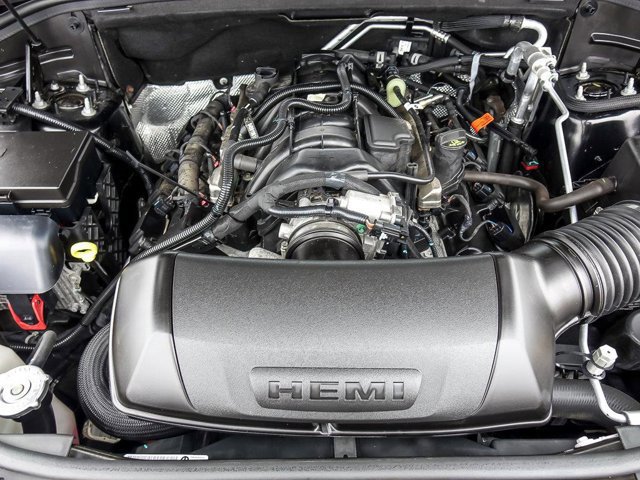 Used 2025 Dodge Durango R/T image 35