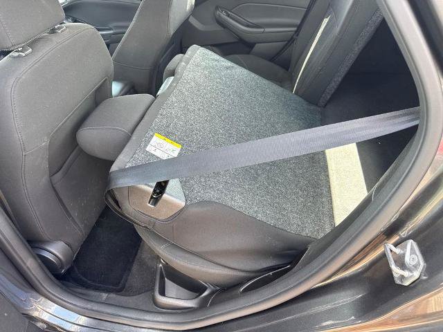 Certified 2017 Ford Focus SE FWD image 8