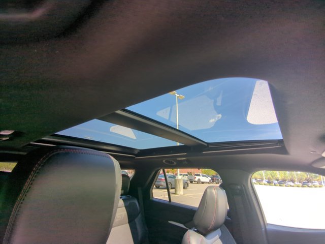 Certified 2025 Ford Explorer ST AWD/4WD image 22