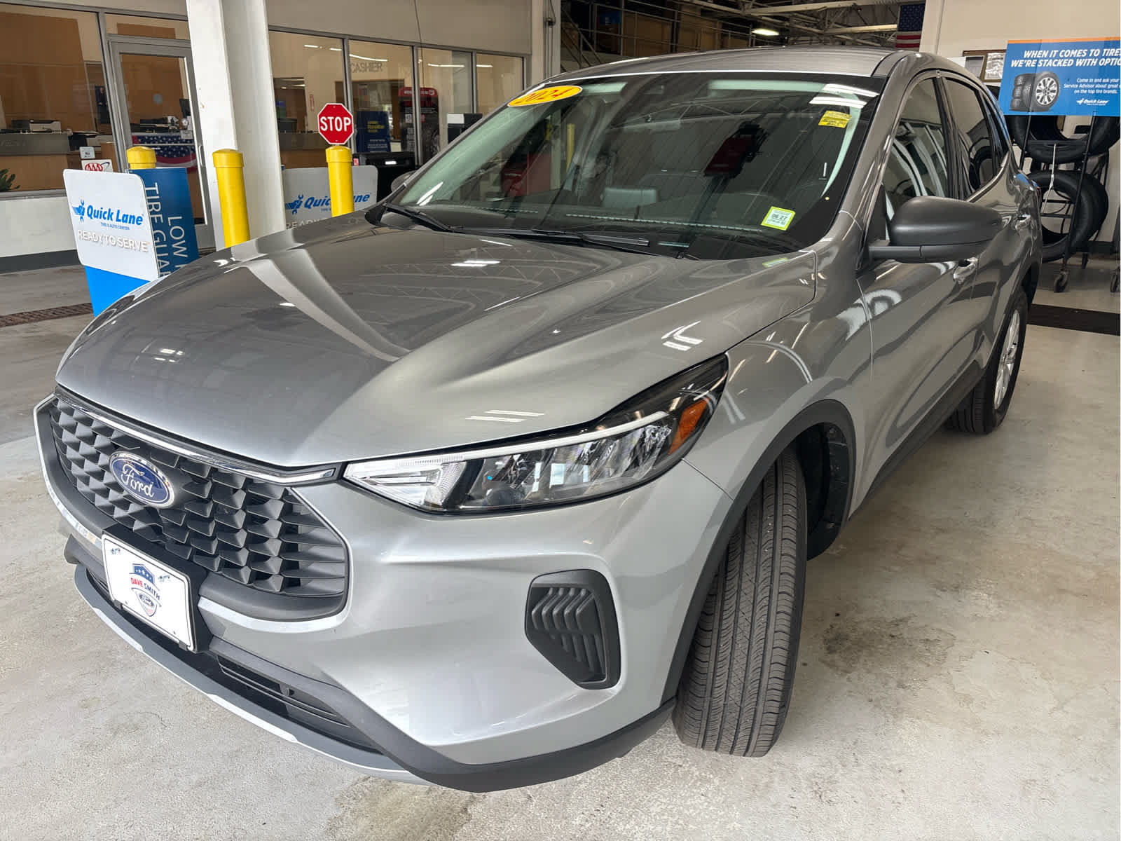 Certified 2024 Ford Escape Active AWD/4WD image 6