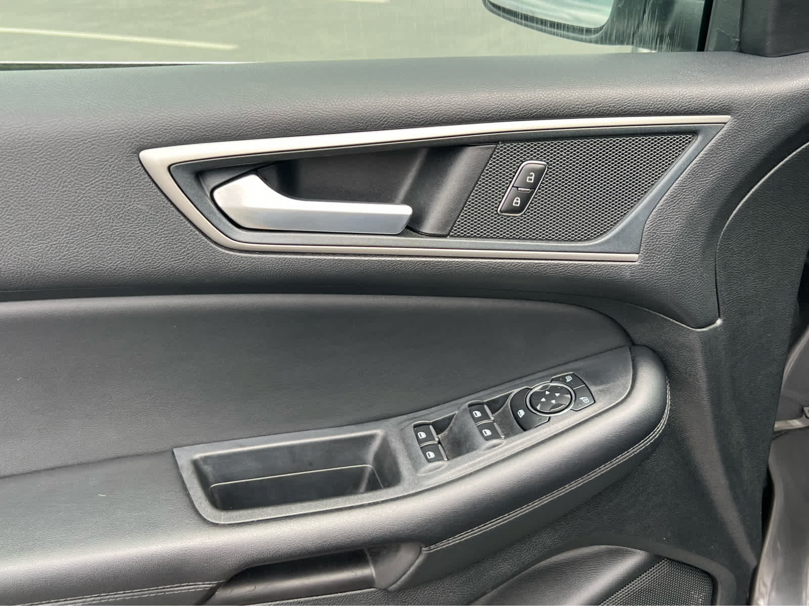 Certified 2024 Ford Edge SEL AWD/4WD image 29