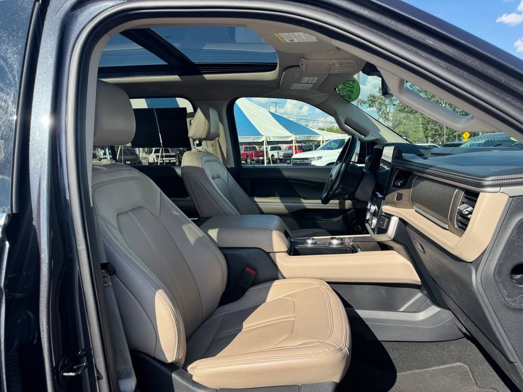 Certified 2024 Ford Expedition Limited AWD/4WD image 18