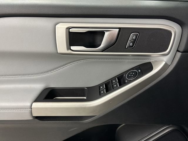Certified 2023 Ford Explorer XLT w/ Equipment Group 202A image 7