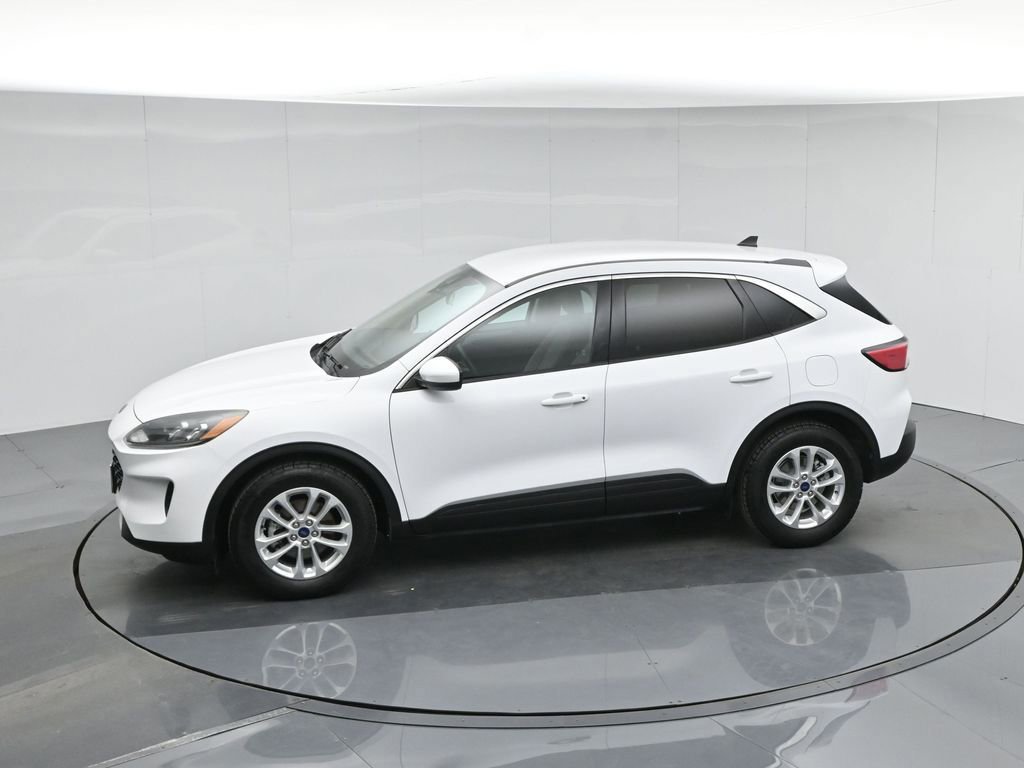 Certified 2020 Ford Escape SE image 24