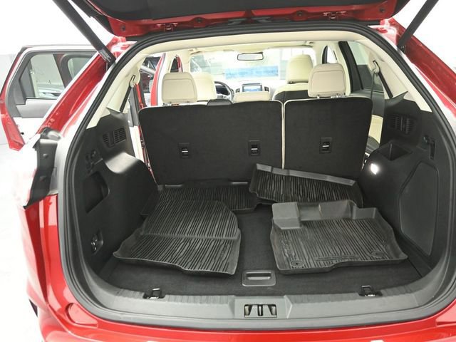 Certified 2022 Ford Edge Titanium w/ Class II Trailer Tow Package image 40