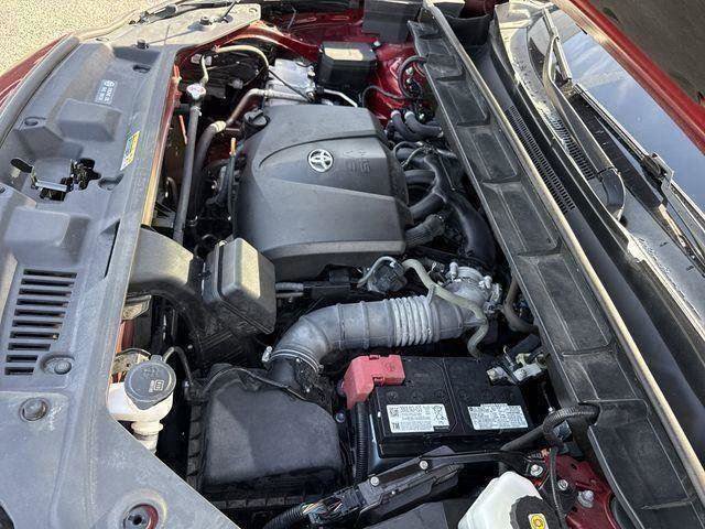 Used 2021 Toyota Highlander XLE image 31