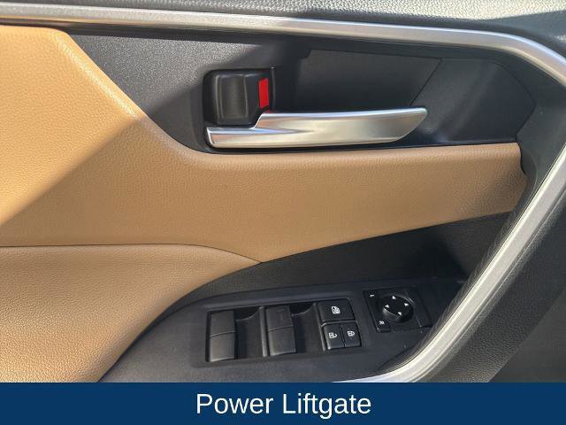 Used 2020 Toyota RAV4 XLE w/ Convenience Package image 11