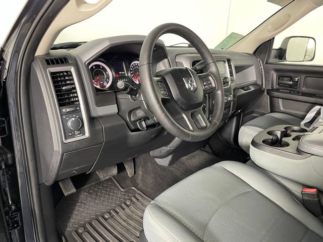 Used 2017 RAM 2500 Tradesman w/ Chrome Appearance Group AWD/4WD image 3