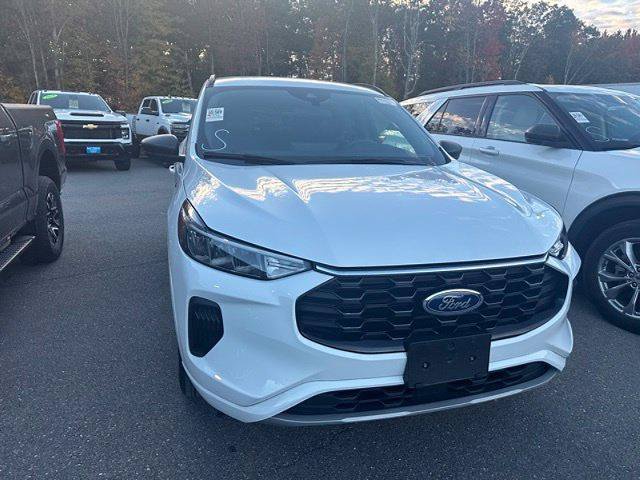 Certified 2023 Ford Escape ST-Line w/ Tech Pack #1 AWD/4WD image 7