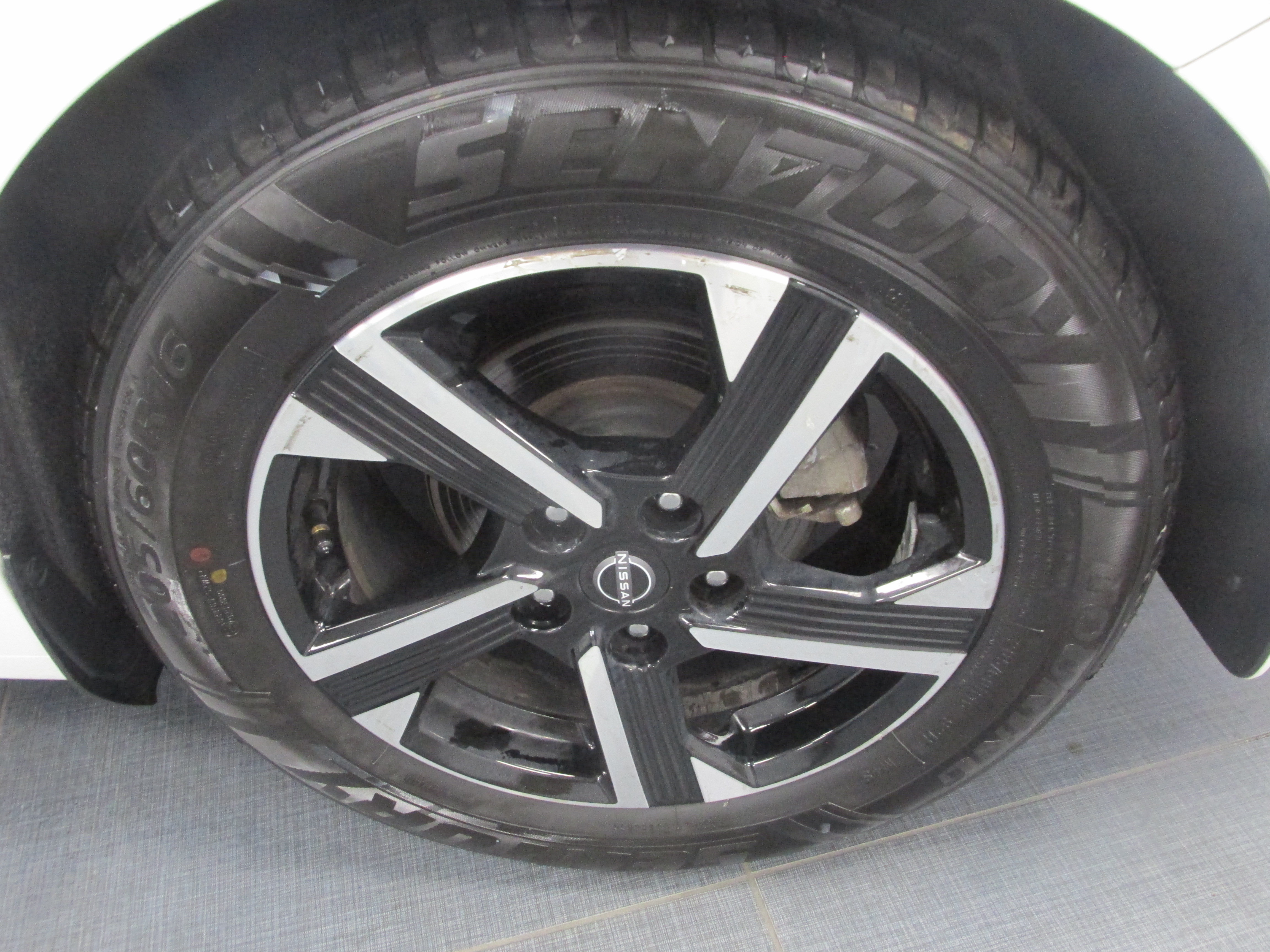 Used 2024 Nissan Sentra SV w/ All-Weather Package FWD image 13