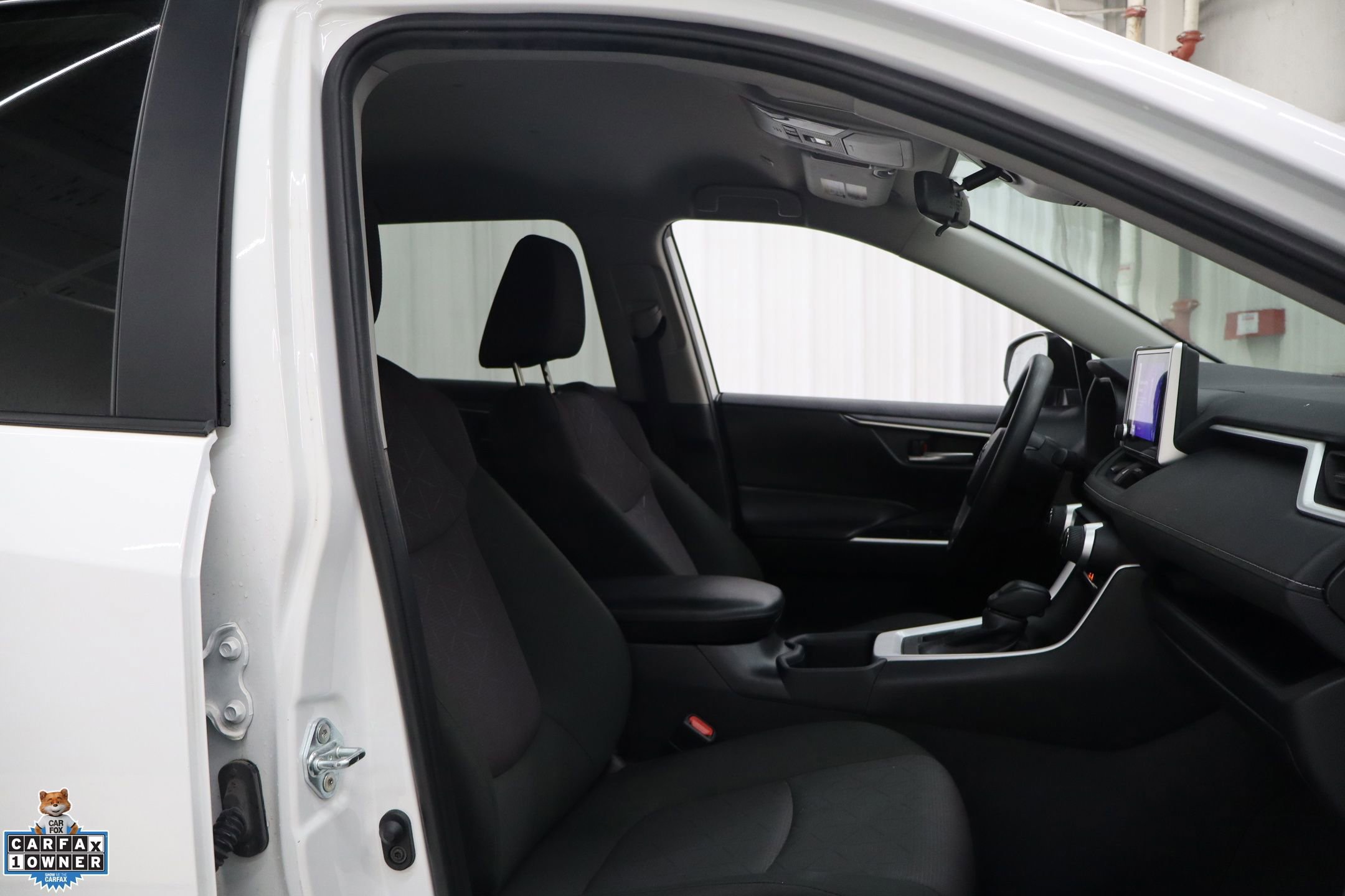 Used 2024 Toyota RAV4 XLE image 27