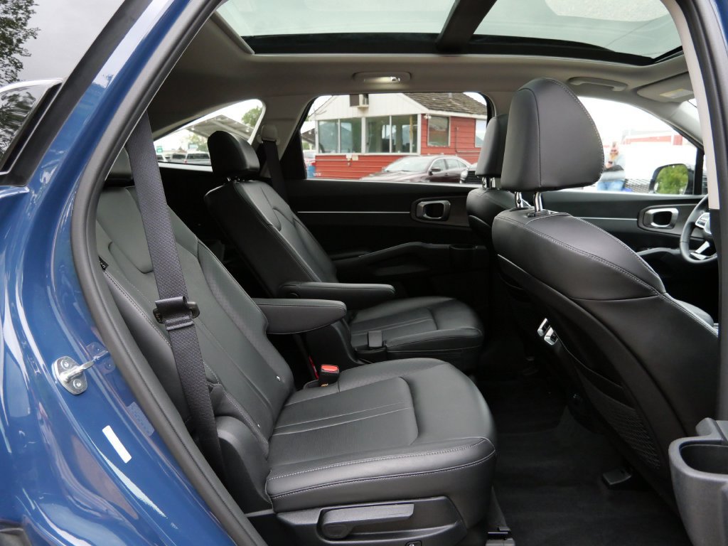 Used 2024 Kia Sorento X-Line EX AWD/4WD image 14