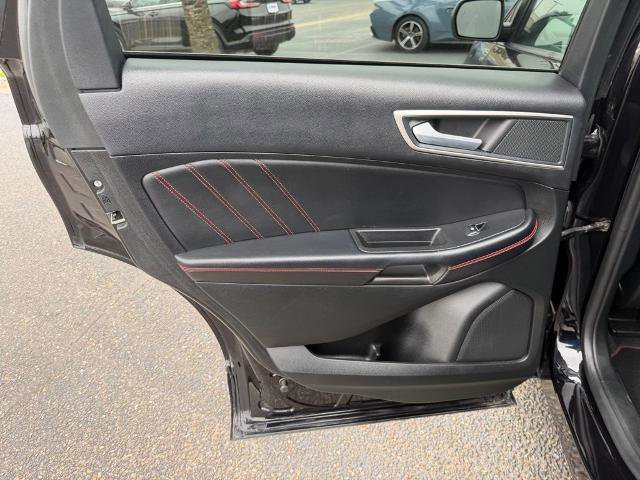 Certified 2024 Ford Edge ST-Line AWD/4WD image 16